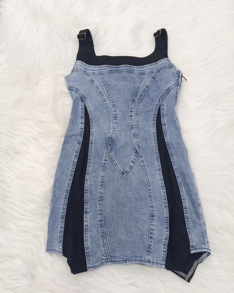 Shapshe® Contrast Color Suspenders Bodycon Mini Denim Dress