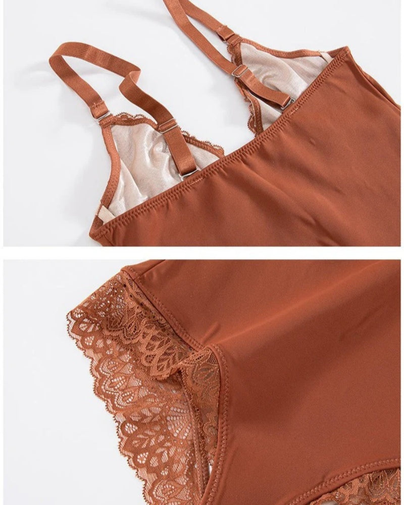 Body sexy de encaje con cuello en V profundo