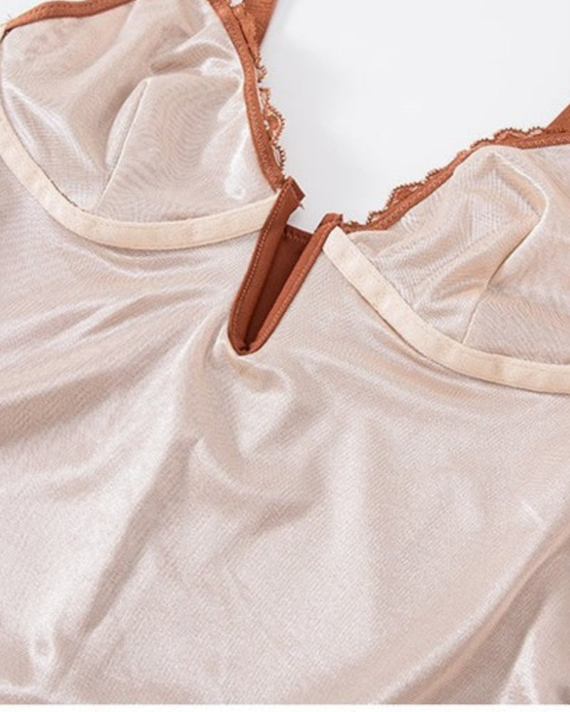 Body sexy de encaje con cuello en V profundo