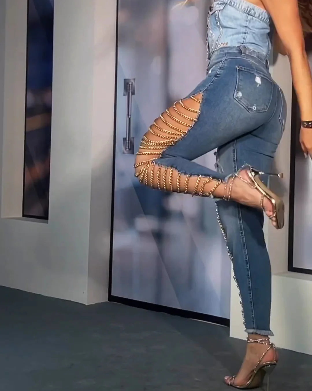 Shapshe® Women's High Rise Denim Jeans Destroyed Trendy Chain Raw