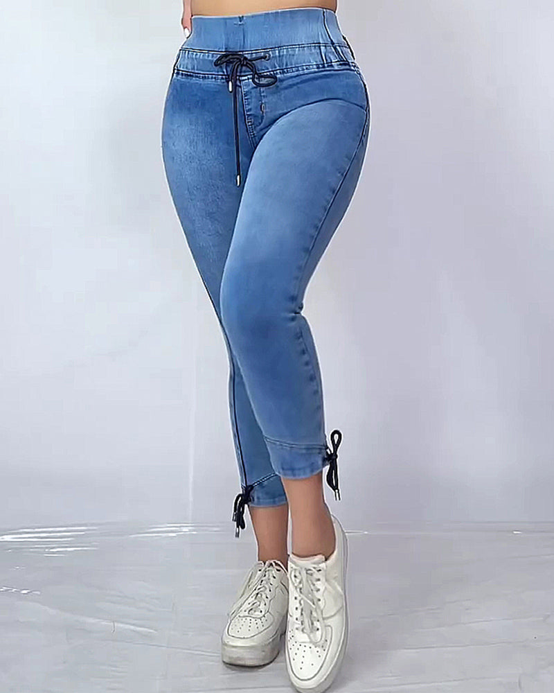 Women's Elastic Waisted Mid-Stretch High Waist Skinny Jeans