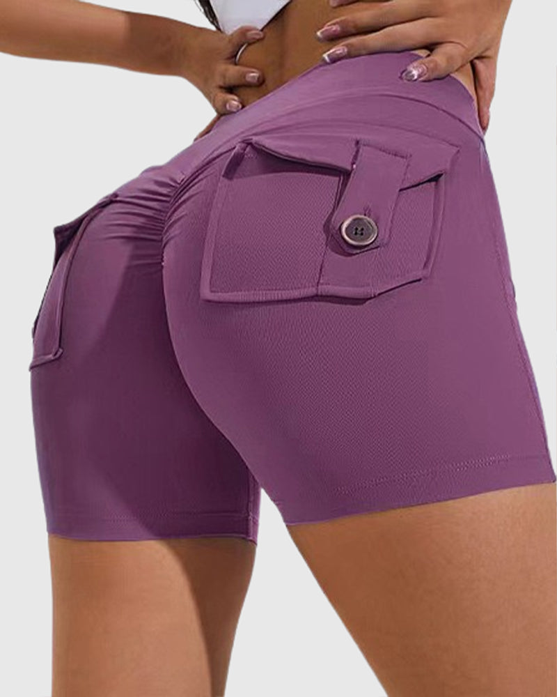 Pantalones cortos de yoga para mujer con bolsillos traseros tipo cargo y levantamiento de cadera