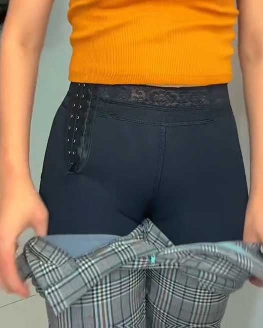 Pantalones cortos moldeadores de ojos y gancho lateral con control de barriga